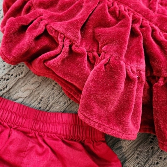 Well dressed wolf red velvet naomi outfit set smocked vintage Like 3-6 Valentine - Picture 4 of 5